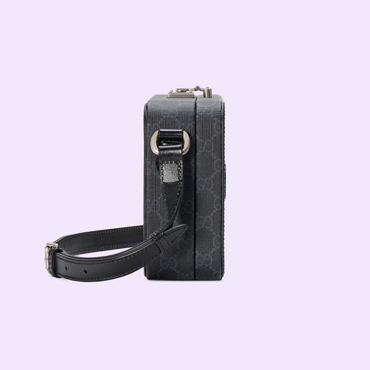724717.92TCN.1000.010.074.0000.Light GG messenger bag